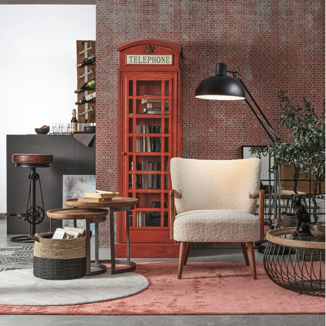 Vista frontale del tappeto Belize corallo con frange decorative