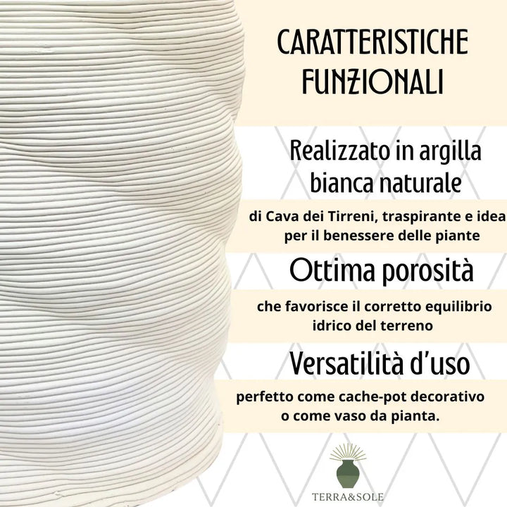 Primo piano del vaso Calipso Terra&Sole, design elegante a spirale con finitura opaca naturale.