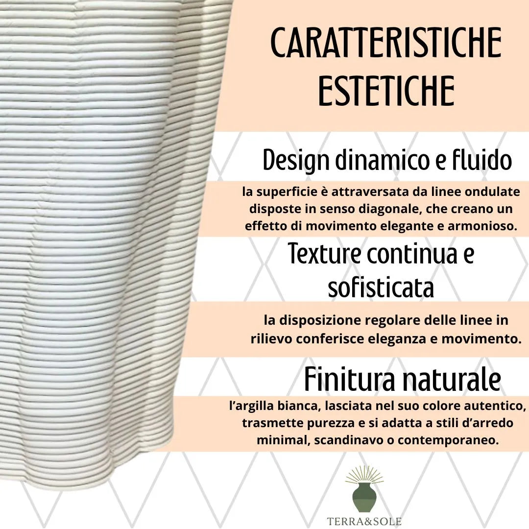 Dettaglio del vaso Venezia che mostra la texture continua e la descrizione delle caratteristiche estetiche e funzionali del prodotto.
