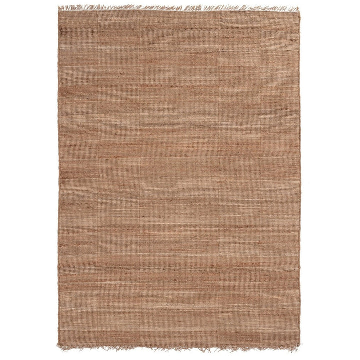 Tappeto in juta naturale con frange, intreccio sottile e finitura monocromatica, visto frontalmente.

