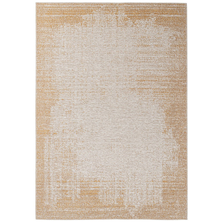 Tappeto moderno beige con sfumature dorate e finitura vellutata, visto frontalmente